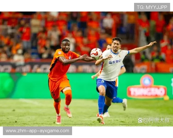 云南玉昆一次外线远射惊出一大片惊呼